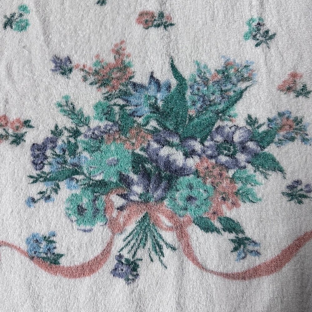 Vintage Bath Towel 1980s Seagull Floral Bouquet Romantic Cottagecore Pink Green - Picture 4 of 8